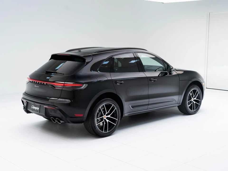 2026 Porsche Macan - Image 9 of 27