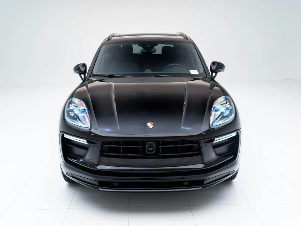 2026 Porsche Macan - Image 6 of 27