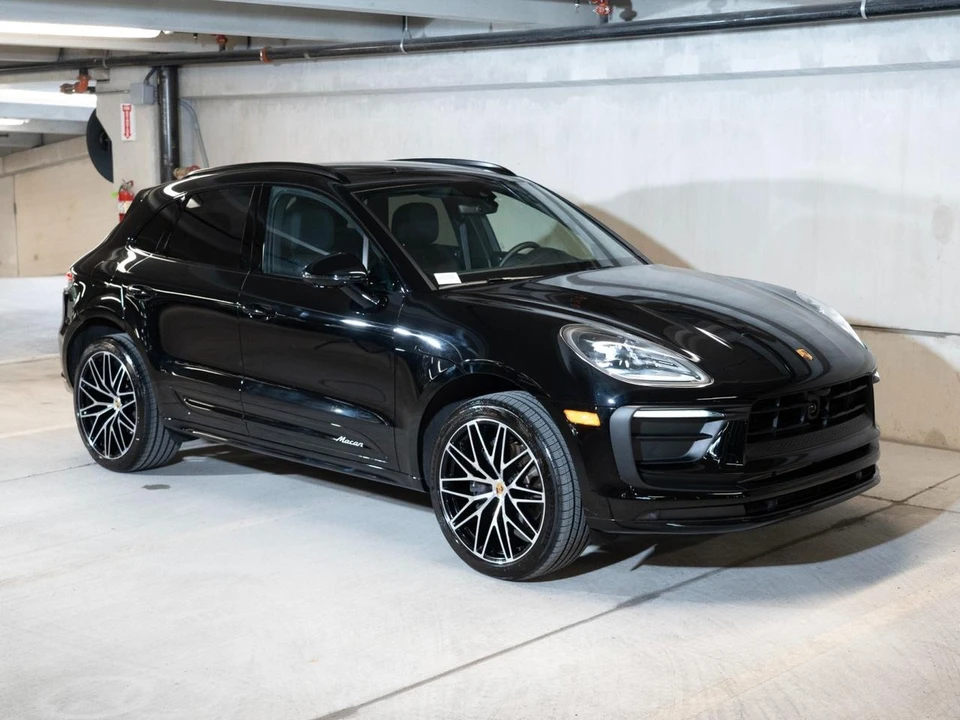 2026 Porsche Macan Electric - Image 7 of 28