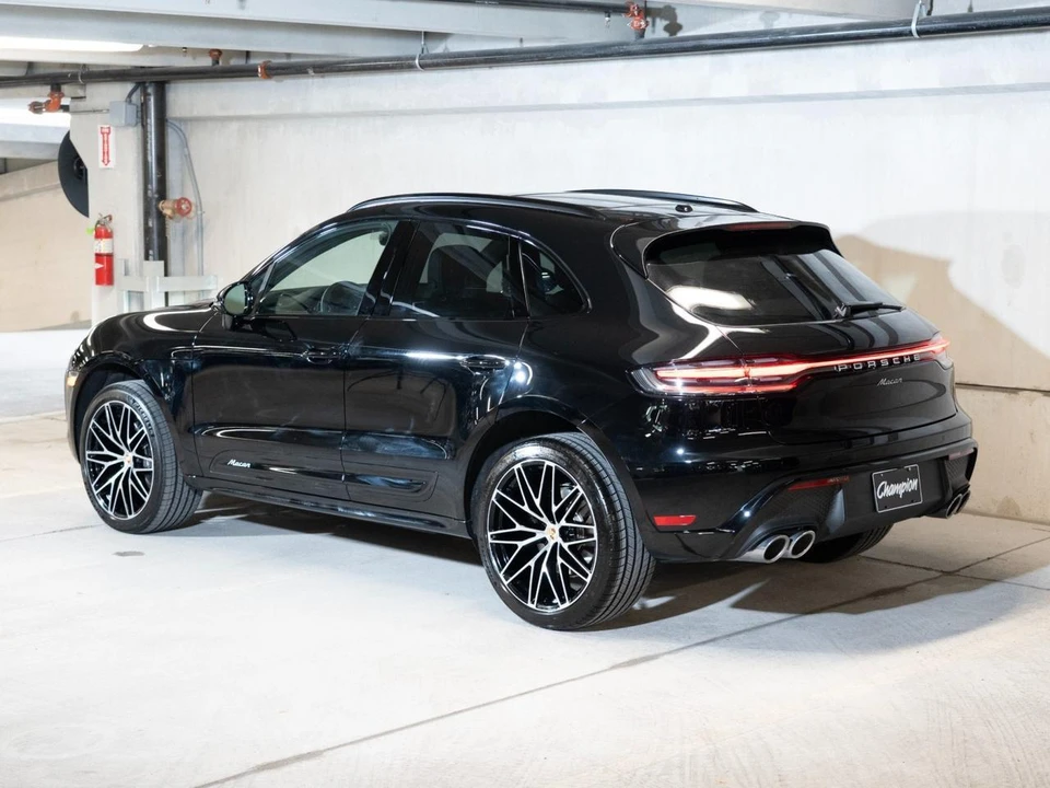 2026 Porsche Macan Electric - Image 3 of 28
