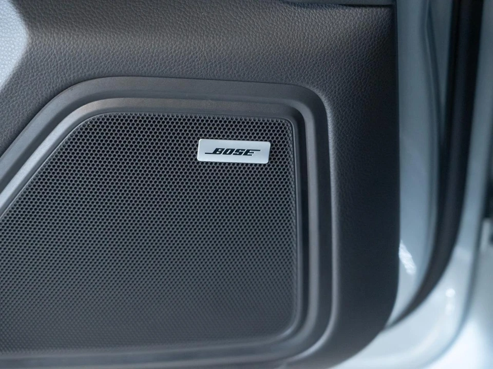 2026 Porsche Macan Electric - Image 19 of 29