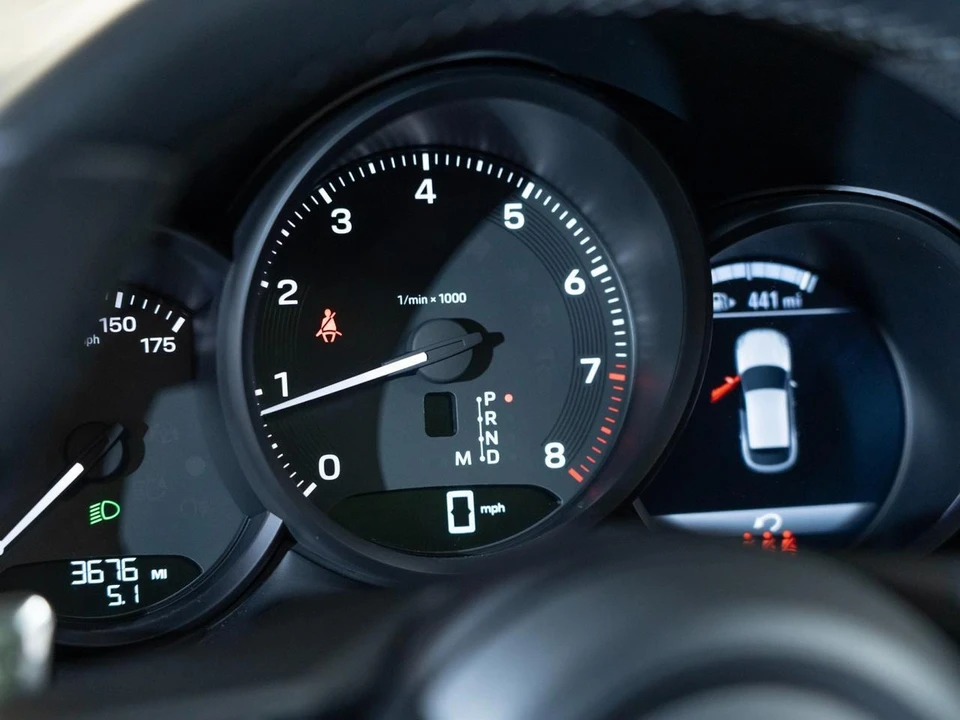 2026 Porsche Macan Electric - Image 20 of 29