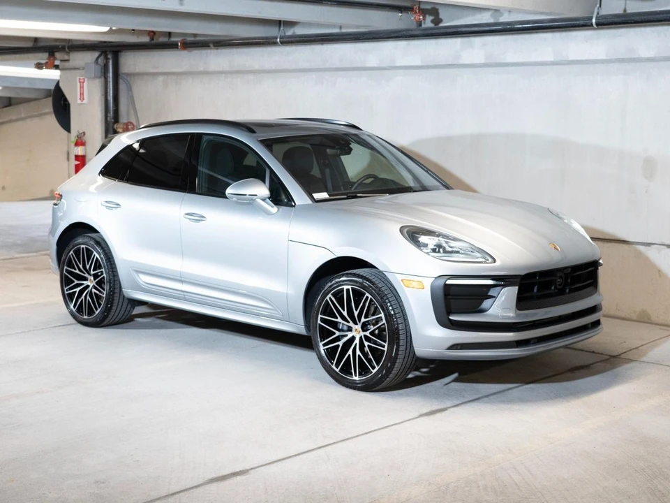2026 Porsche Macan Electric - Image 8 of 29