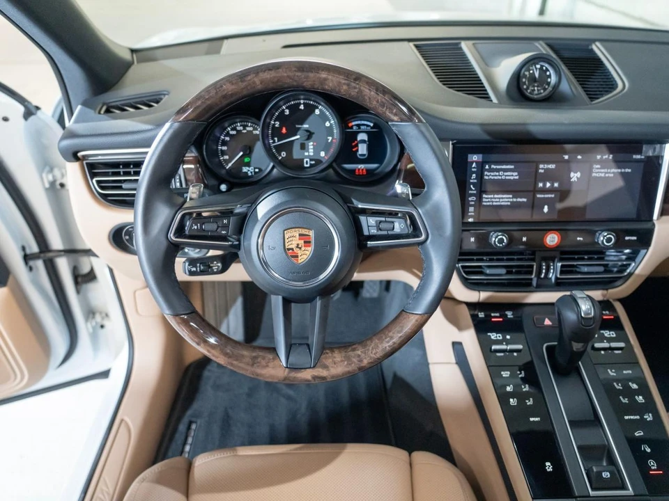 2026 Porsche Macan Electric - Image 28 of 29