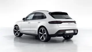 2026 Porsche Macan - Image 21 of 31