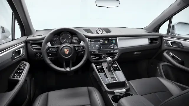 2026 Porsche Macan - Image 30 of 31
