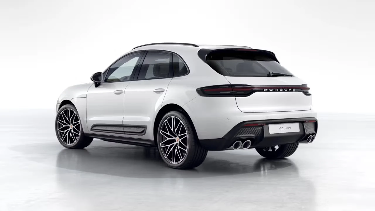 2026 Porsche Macan - Image 20 of 30
