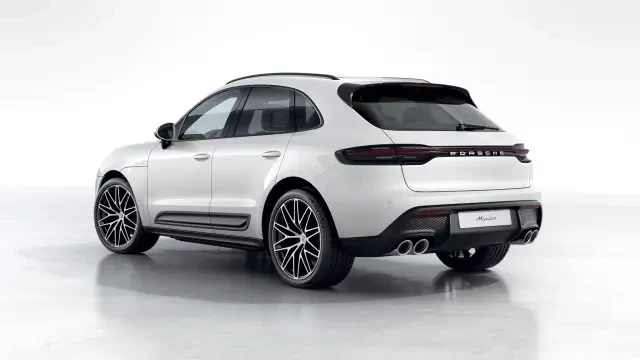 2026 Porsche Macan - Image 22 of 30