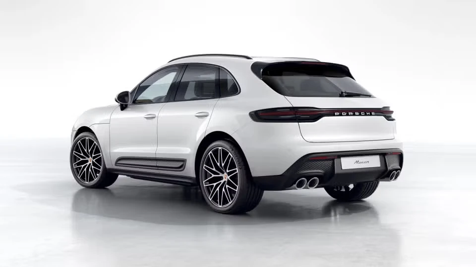 2026 Porsche Macan - Image 19 of 30