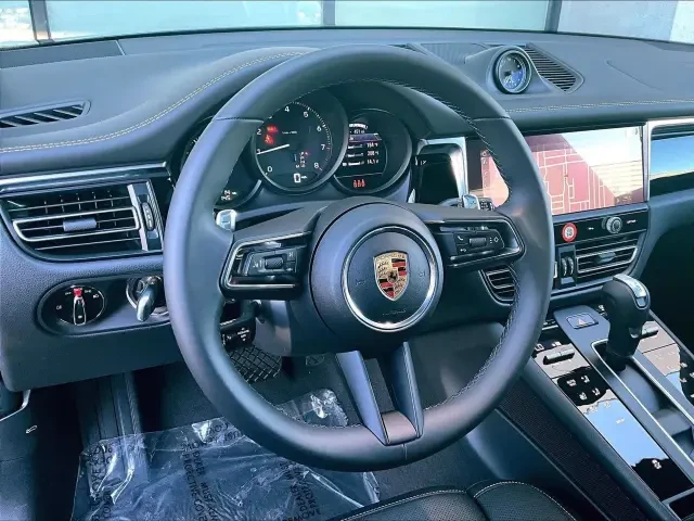 2026 Porsche Macan Electric - Image 30 of 31
