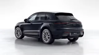2026 Porsche Macan - Image 17 of 31