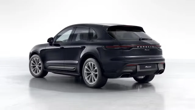 2026 Porsche Macan - Image 18 of 31