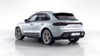 2026 Porsche Macan - Image 17 of 31