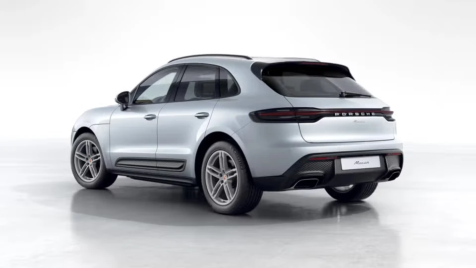 2026 Porsche Macan - Image 19 of 31