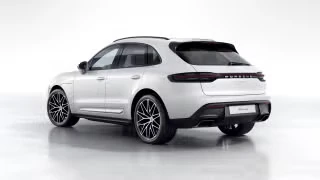 2026 Porsche Macan - Image 17 of 31