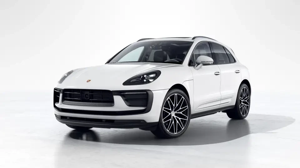 2026 Porsche Macan - Image 7 of 31