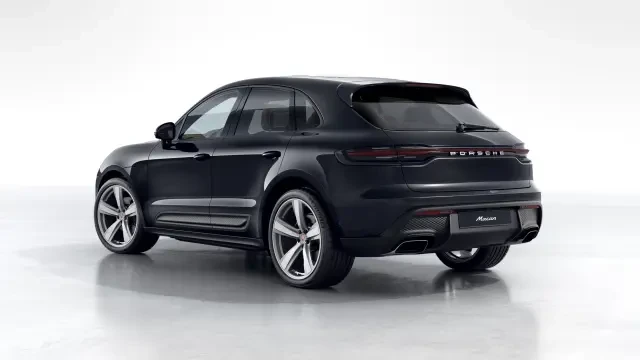 2026 Porsche Macan - Image 22 of 31