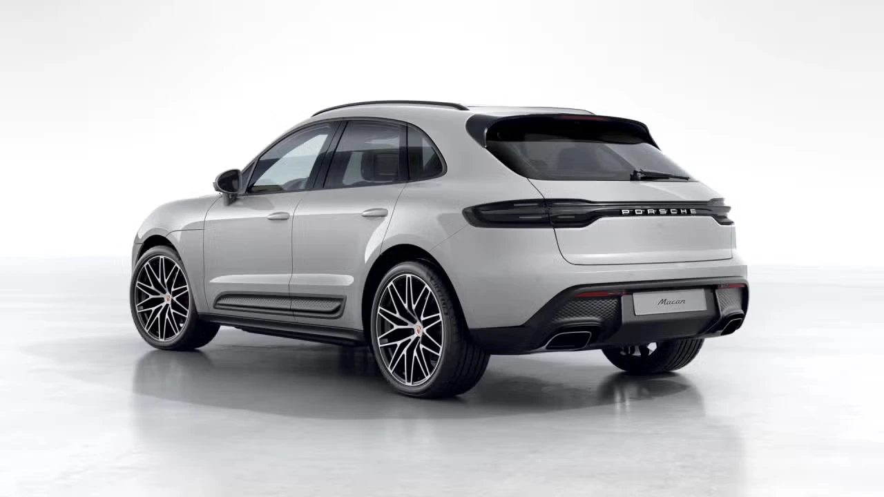 2026 Porsche Macan - Image 20 of 31