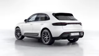 2026 Porsche Macan - Image 17 of 30