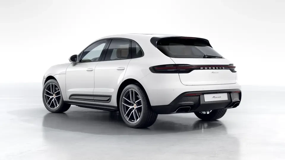2026 Porsche Macan - Image 23 of 30