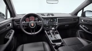 2026 Porsche Macan - Image 25 of 31