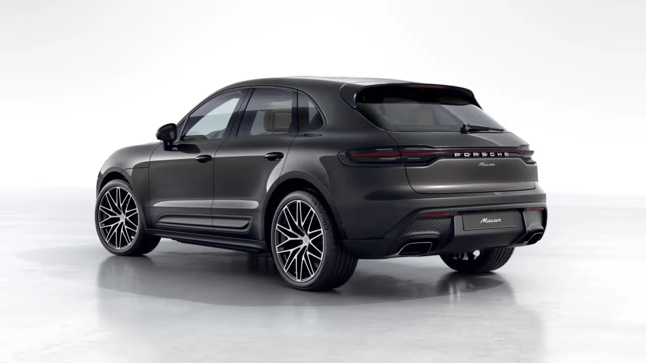 2026 Porsche Macan - Image 20 of 31