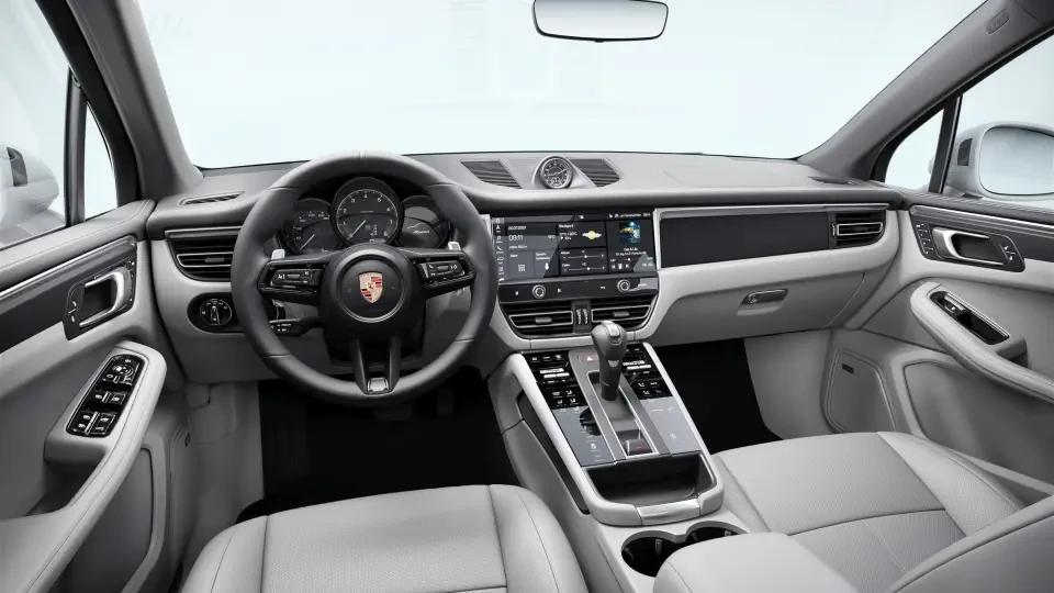 2026 Porsche Macan - Image 31 of 31