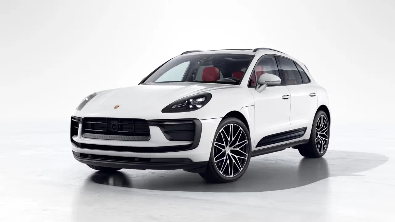 2026 Porsche Macan Electric - Image 4 of 31