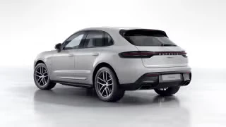 2026 Porsche Macan - Image 17 of 31