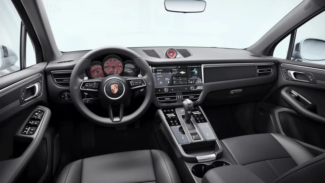 2026 Porsche Macan - Image 28 of 30