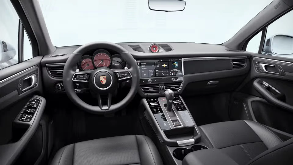 2026 Porsche Macan - Image 27 of 30