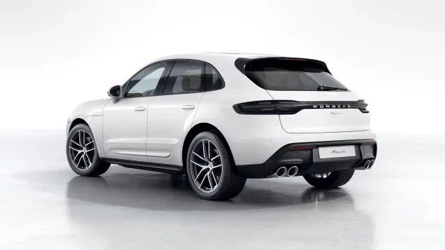 2026 Porsche Macan - Image 22 of 31