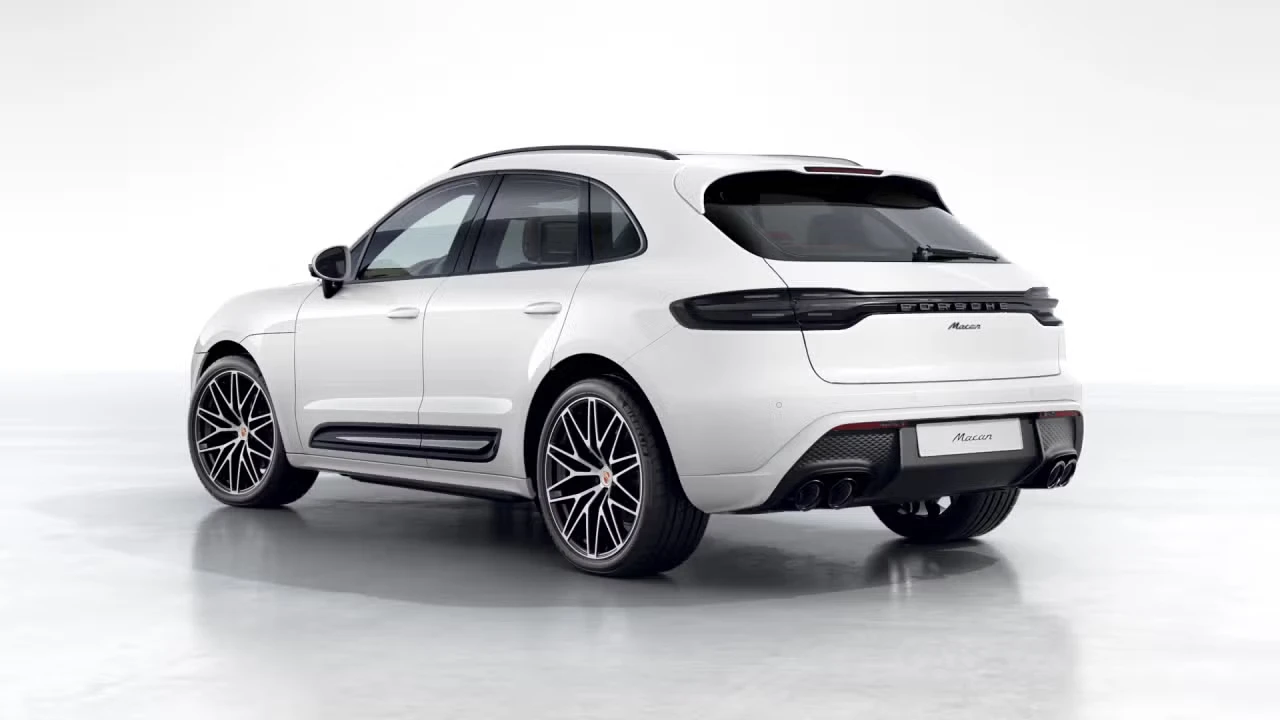 2026 Porsche Macan - Image 20 of 31