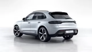 2026 Porsche Macan - Image 17 of 31