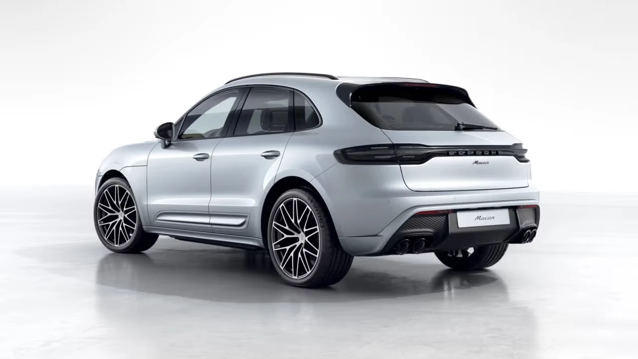 2026 Porsche Macan - Image 20 of 31