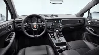 2026 Porsche Macan - Image 25 of 31