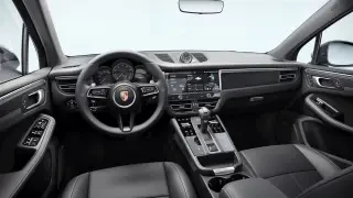 2026 Porsche Macan - Image 29 of 31