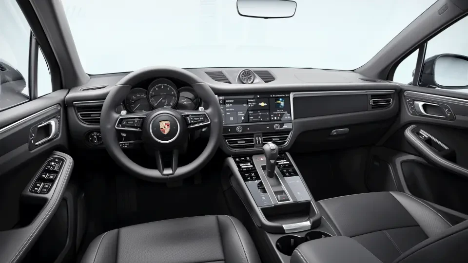 2026 Porsche Macan - Image 31 of 31