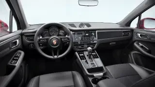 2026 Porsche Macan - Image 29 of 31