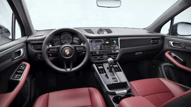2026 Porsche Macan - Image 26 of 31