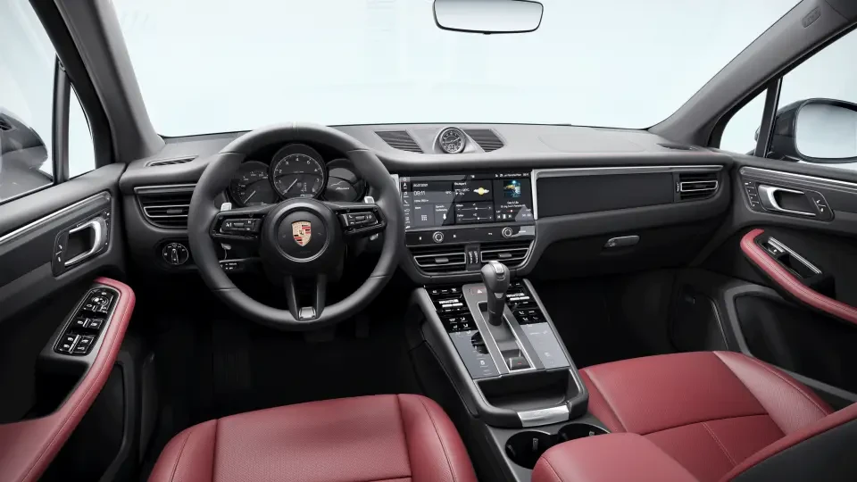 2026 Porsche Macan - Image 31 of 31