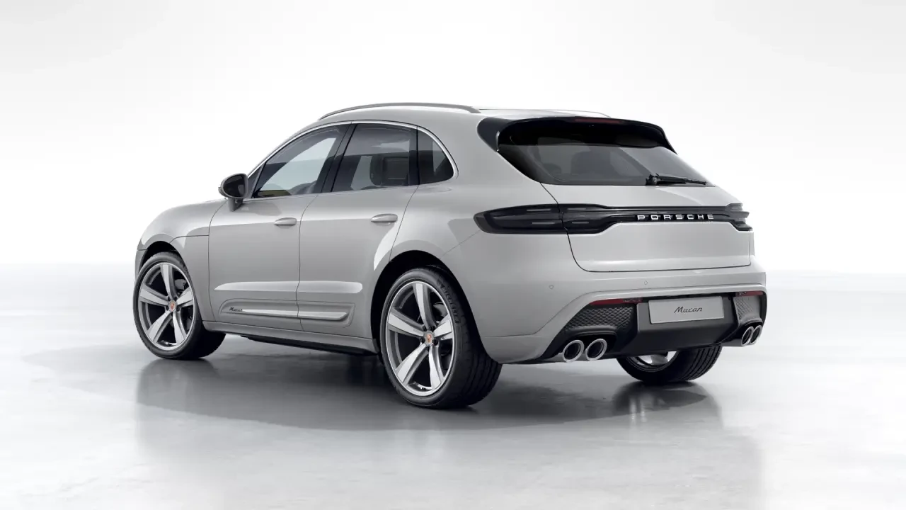 2026 Porsche Macan - Image 24 of 30