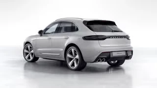 2026 Porsche Macan - Image 17 of 30