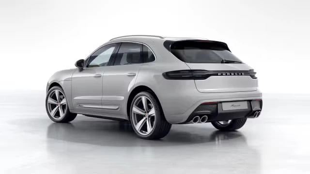 2026 Porsche Macan - Image 18 of 30