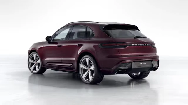 2026 Porsche Macan - Image 18 of 30