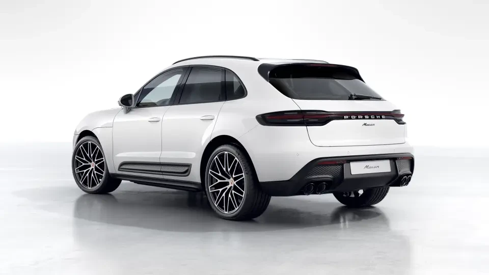 2026 Porsche Macan - Image 23 of 30