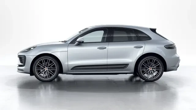2026 Porsche Macan - Image 14 of 30