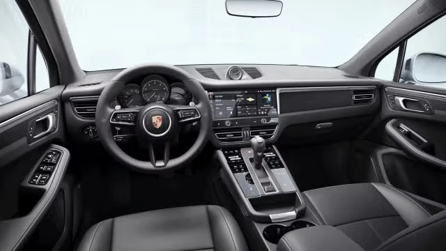 2026 Porsche Macan - Image 26 of 30