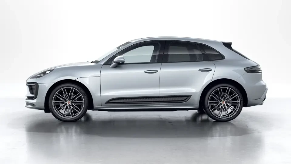 2026 Porsche Macan - Image 15 of 30