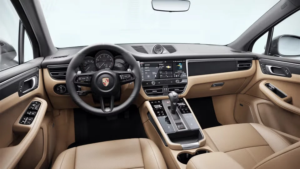 2026 Porsche Macan - Image 27 of 30